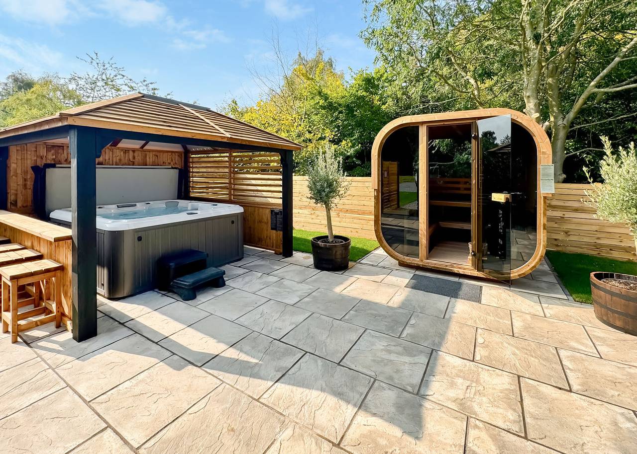 Spa Sensation (Sauna & Hot Tub) in Skidby, East Riding of Yorkshire