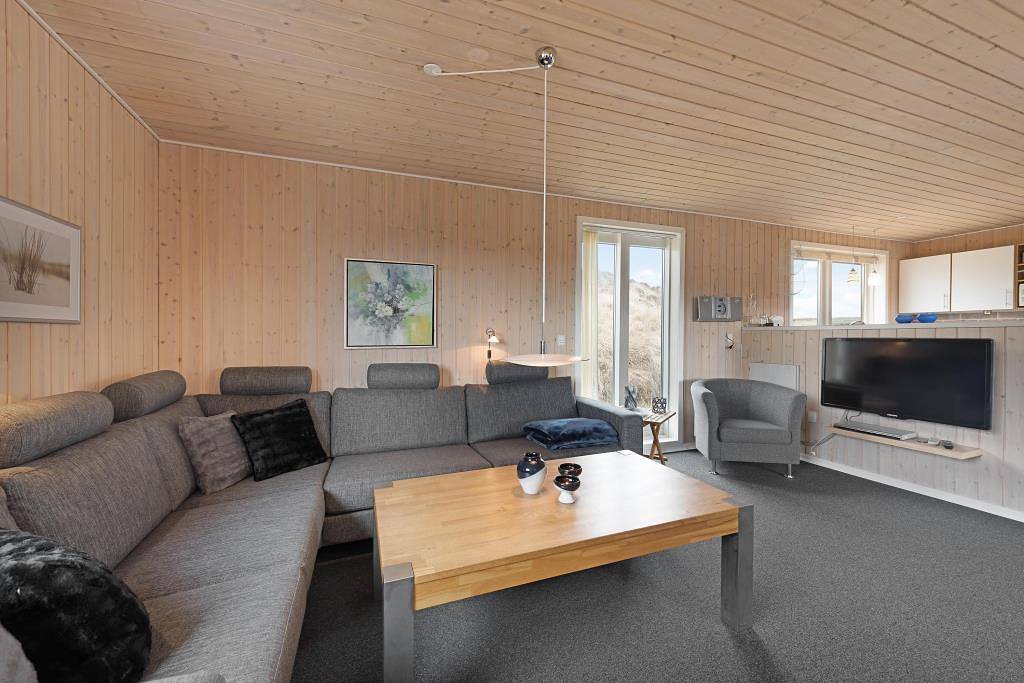 Cosy holiday home with sauna and wood-burning stove in Henne, Varde Region