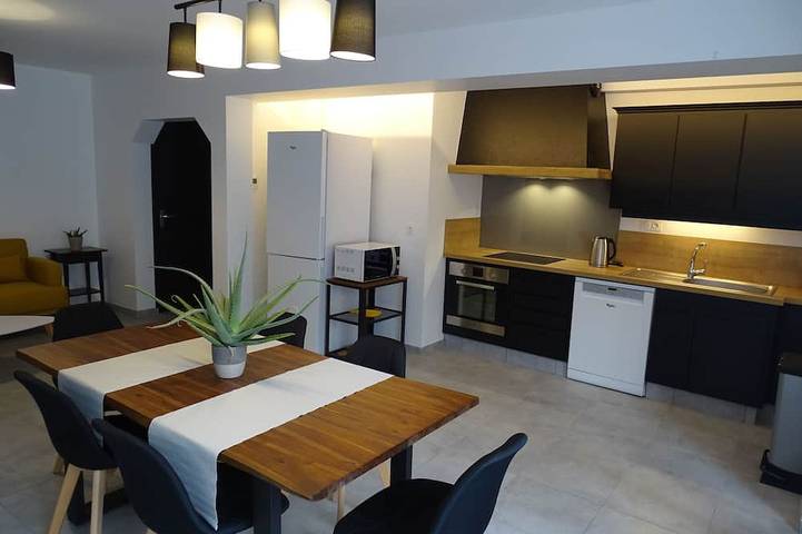 Gîte pour 7 personnes, avec jardin
