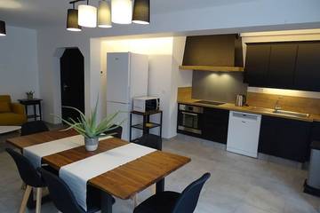 Gîte pour 7 personnes, avec jardin à La Ferté Macé