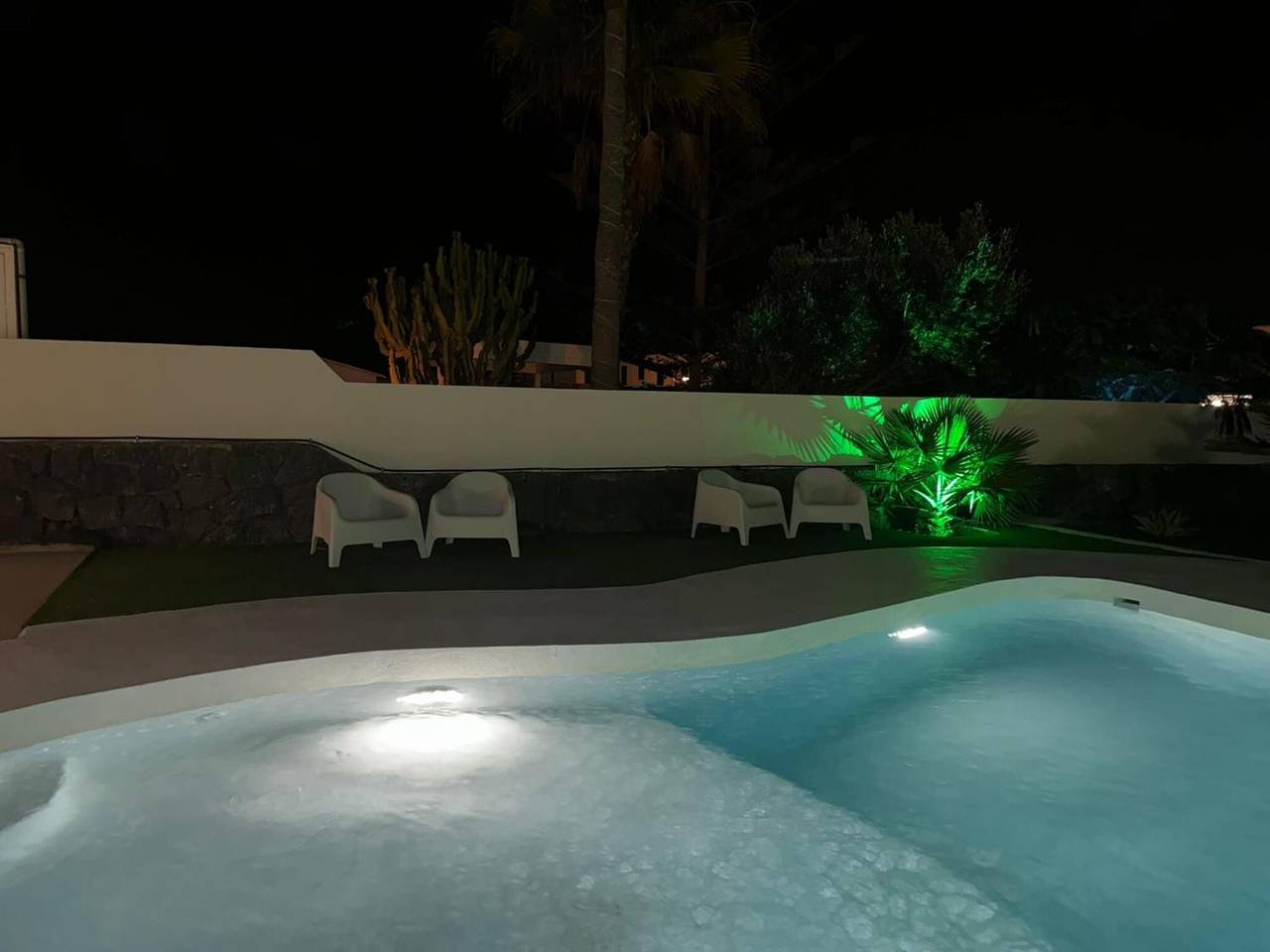 Ferienhaus 'Oasis 138' mit Bergblick, privatem Pool und Wlan in Playa Blanca, Yaiza