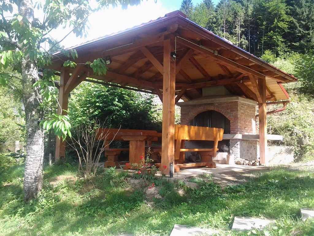 Ferienhaus im Wald neben Fluß in Delnice, Primorje-Gorski Kotar