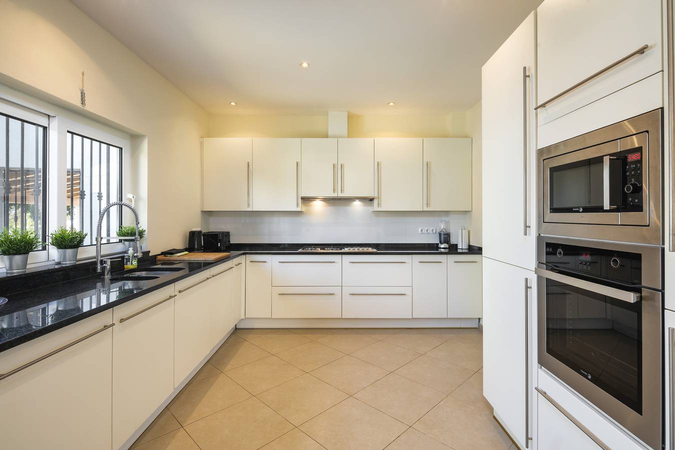 Vila Nova 10 in Carvoeiro, Lagoa