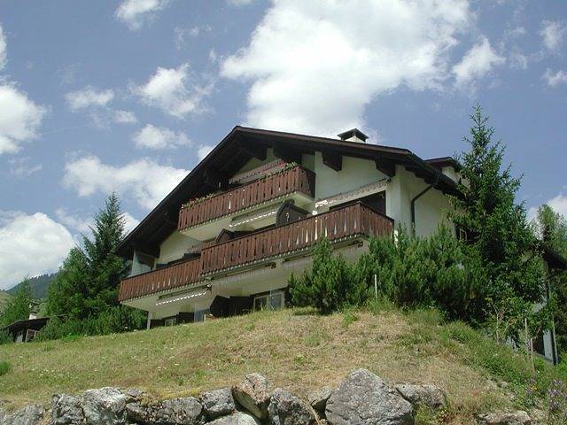 Ferienwohnung für 5 Personen, mit Balkon und Terrasse in Bergün