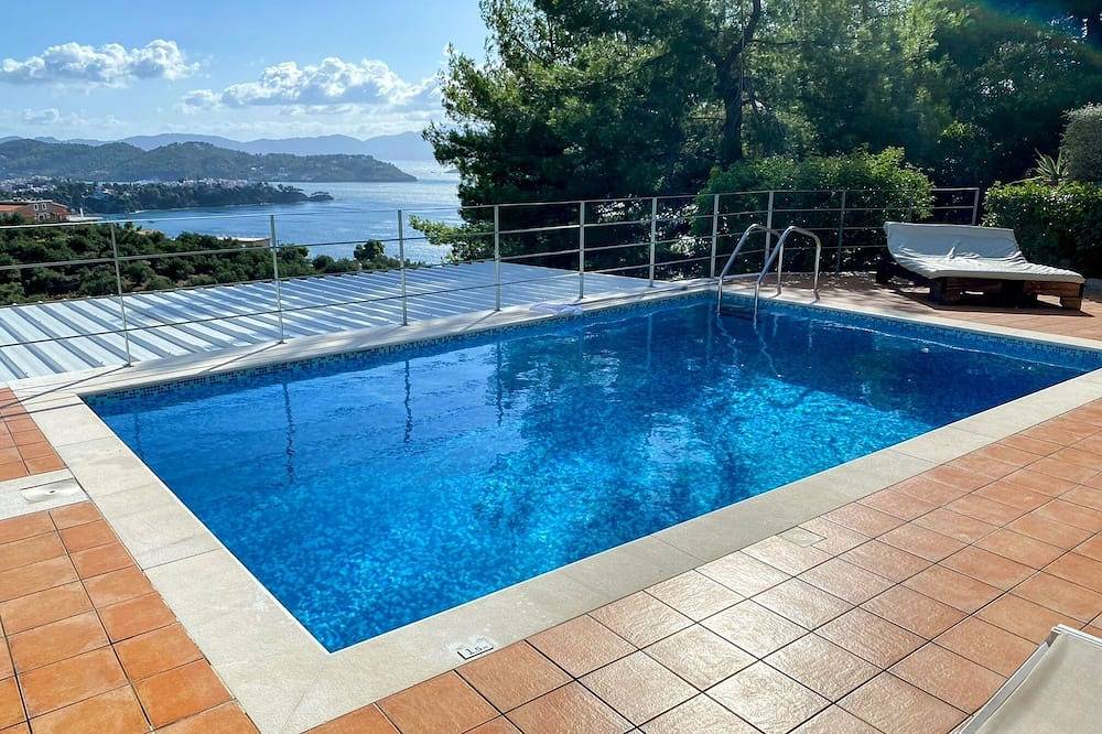 Casa vacanza a Sporadi a partire da 375€ a notte