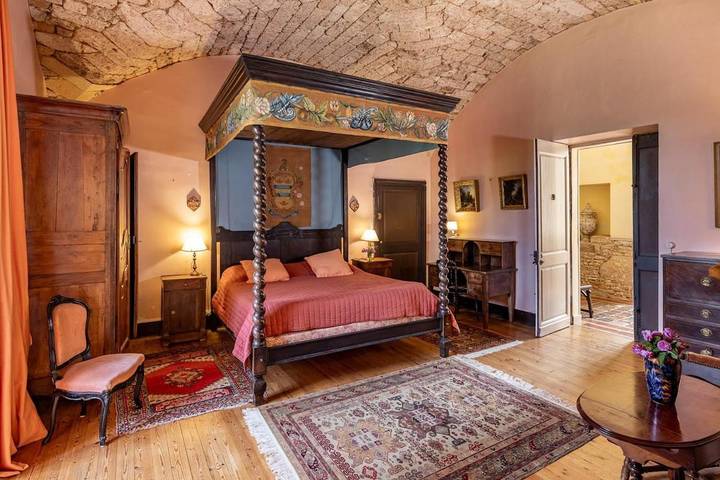 Location de vacances pour 16 personnes, avec piscine ainsi que vue et balcon à Urval - 4