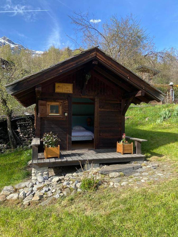 Gîte pour 2 personnes, avec terrasse ainsi que jardin et vue à Servoz - 2