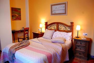 Casa rural para 14 personas, con jardín y vistas en La Jacetania