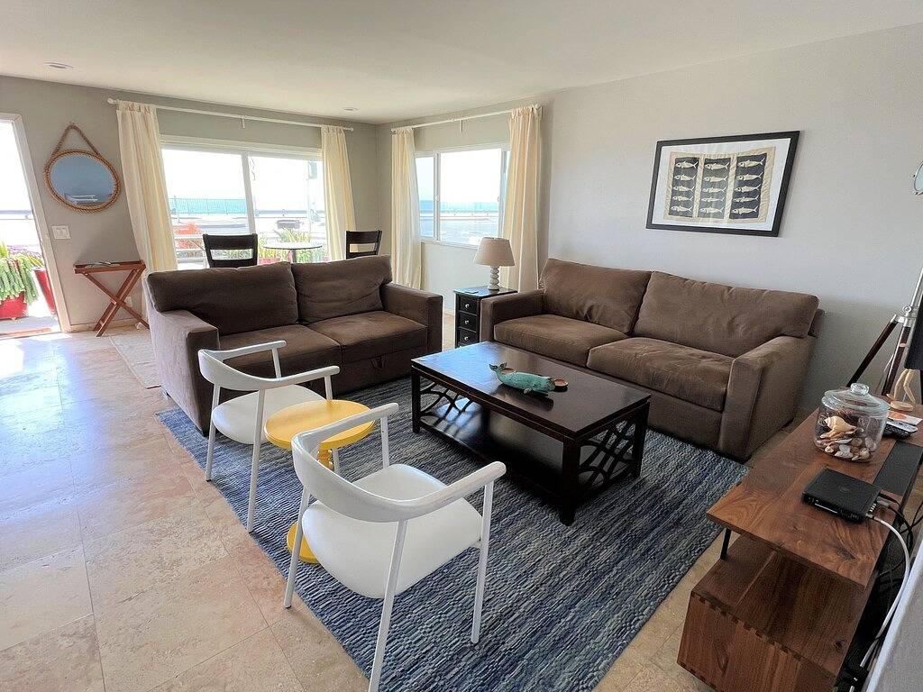 Ganze Wohnung, Beachside condo #A with 2bd /2 bath in Carlsbad, San Diego County