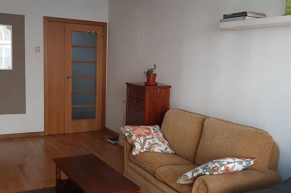 Ganze Wohnung, New apartment in a quiet neighborhood. in La Coruña, Costa de Galicia