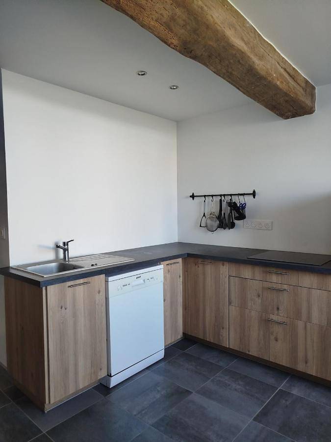 Location de vacances pour 8 personnes, avec jardin et vue, adapté aux familles à Saint-Malô-du-Bois - 3