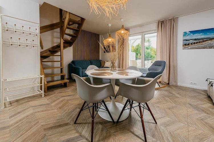 Komfortables Ferienhaus mit Whirlpool und Sauna in Kopalino, powiat wejherowski