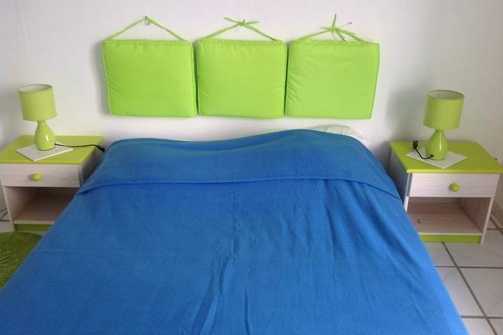 Gîte pour 8 personnes, avec jardin ainsi que piscine et terrasse, animaux acceptés à Puy-l'Évêque - 2