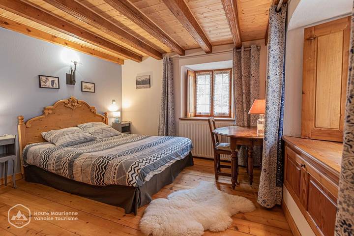 Gîte pour 12 personnes, avec terrasse à Termignon - 4