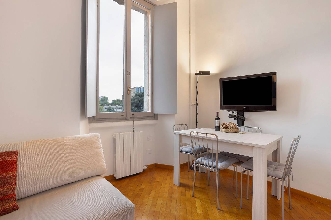 Appartamento intero, Appartamento Tranquillo e Moderno a Citylife, Vicino al Centro in Milano, Provincia di Milano