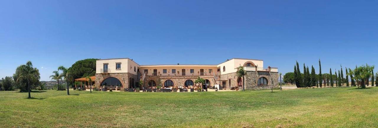 Casa vacanza per 2 persone, con Balcone e Terrazza nonché Giardino e Panorama a Cirò Marina