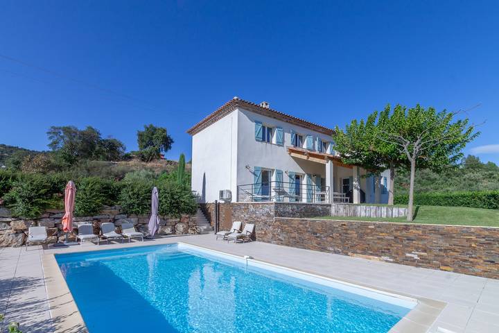 Maison de vacances pour 10 personnes, avec Terrasse et Jardin à Le Plan-de-la-Tour