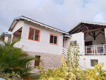 Maison d’hôte pour 2 personnes, avec vue et jardin à Sainte-Rose