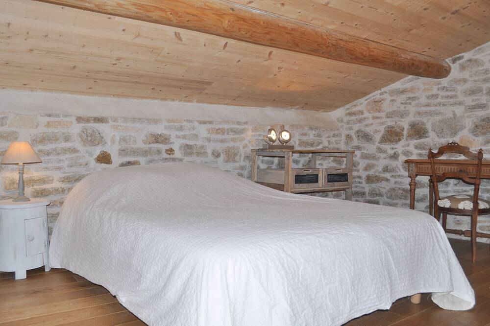 Charmantes Steinhaus, 4 Schlafzimmer, privater Pool ohne vis-à-vis in Barjac, Alès und Umgebung