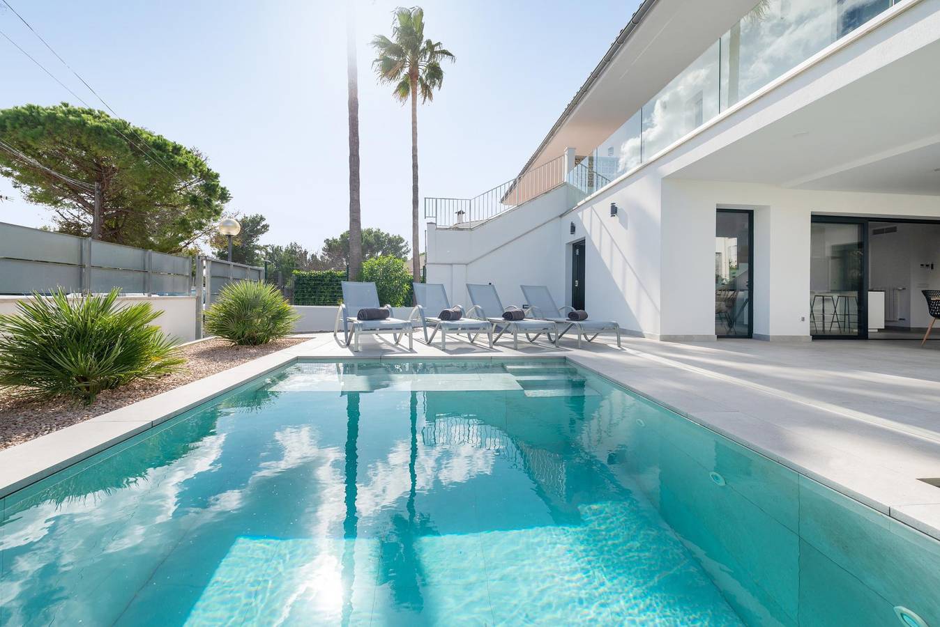Ca Na Cati (Barcarés) - Spectacular semi-detached house near the sea and with private pool. Free Wifi. in Alcúdia, North Majorca