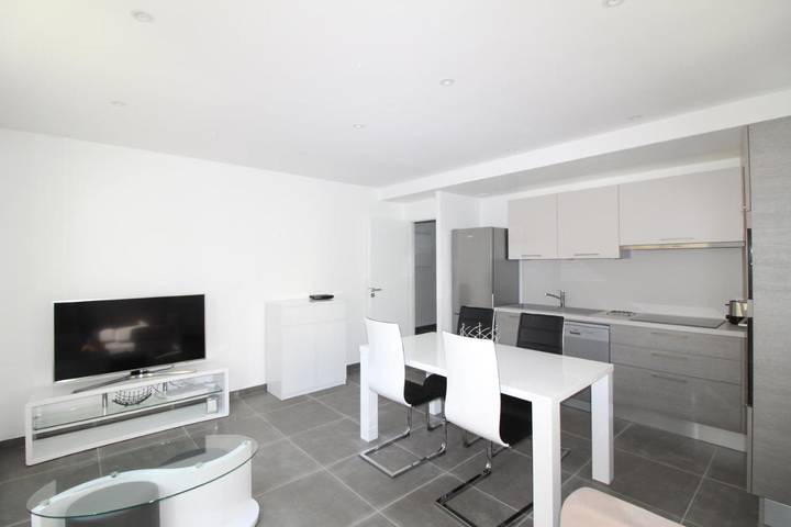 Gîte pour 4 personnes, avec vue dans Port de Sanary sur Mer