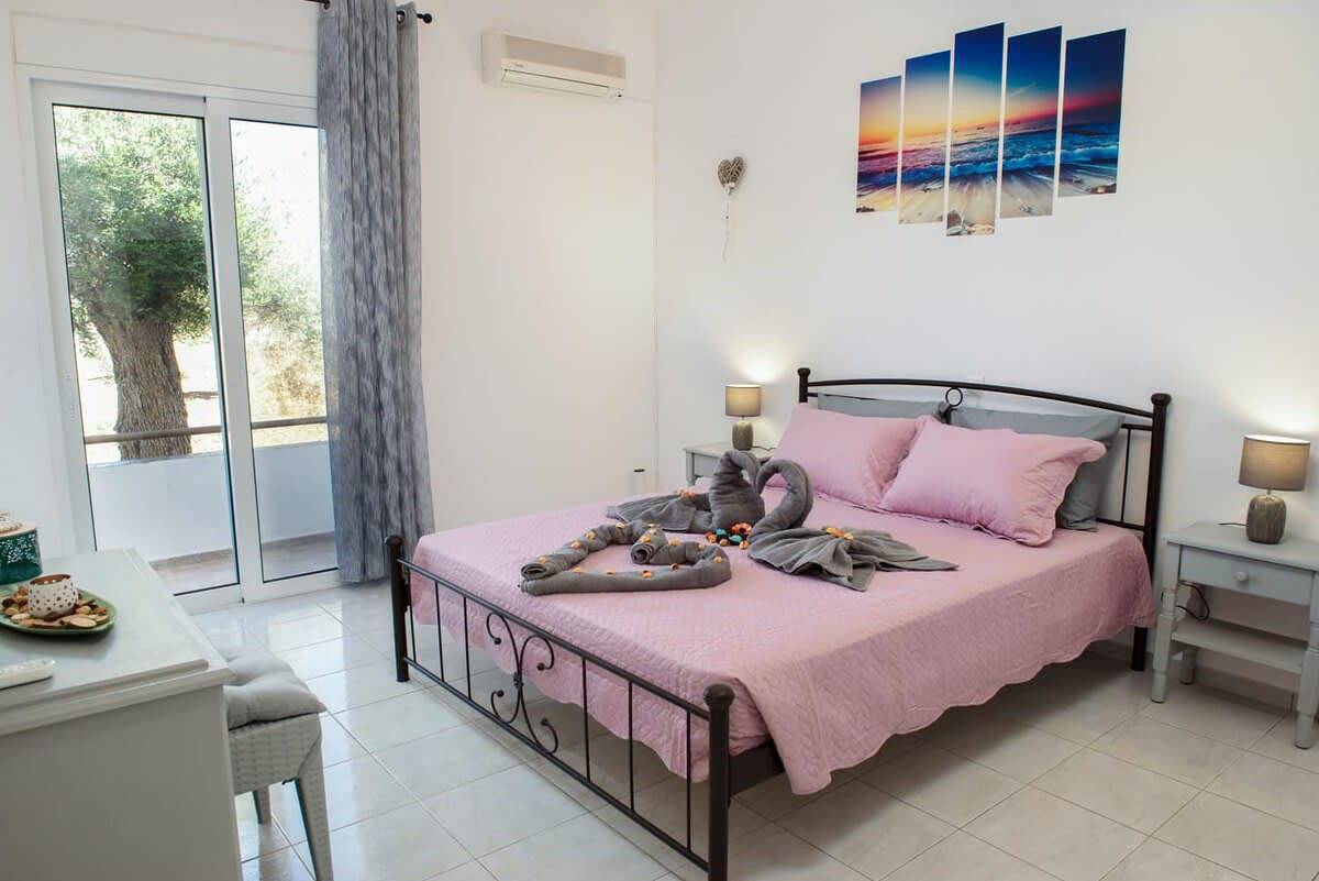 Entire apartment, Atlantic Cave Haven-Seaside, Fully Equipped in Kolympia, Rhodes
