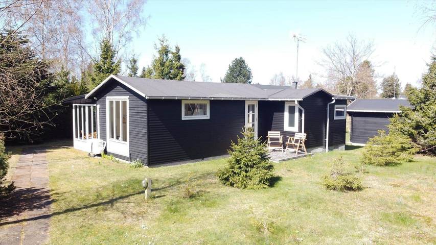 Ferieudlejning for 4 personer, med terrasse i Marielyst