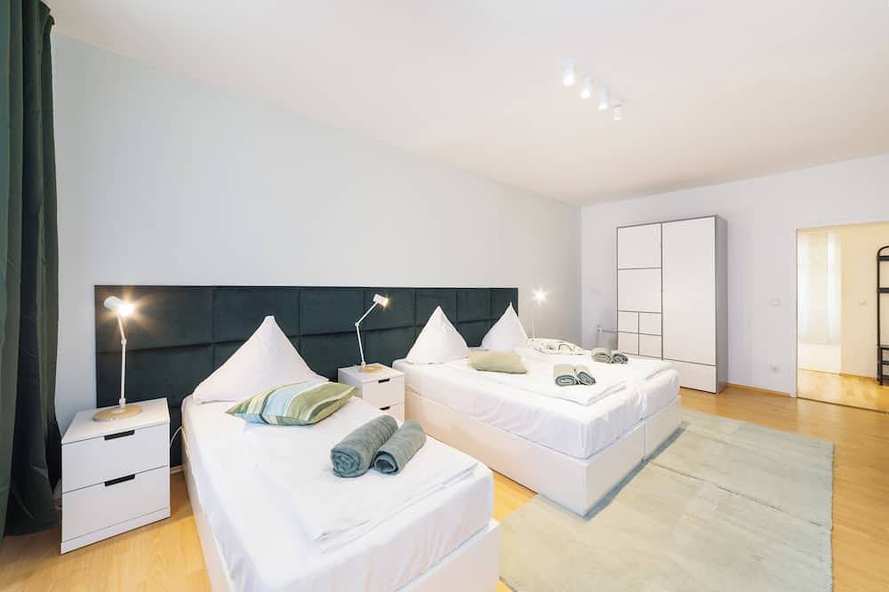 Entire apartment, Central Aprt Mitte Museum Island / Berlin Cathedral in Mitte Berlin, Berlin