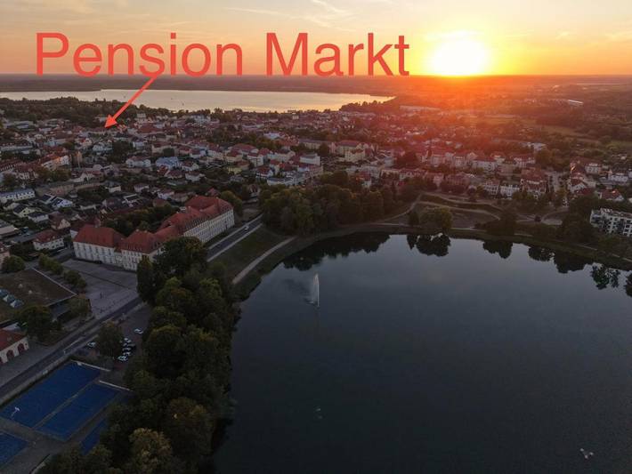 Ferienhaus für 2 Personen, mit Balkon und Terrasse sowie Ausblick und Seeblick in Neustrelitz - 2
