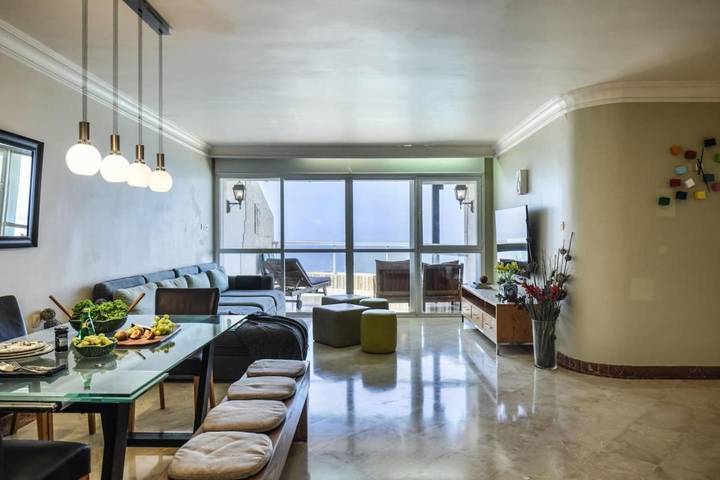 Holiday apartment for 10 people, with balcony - 1