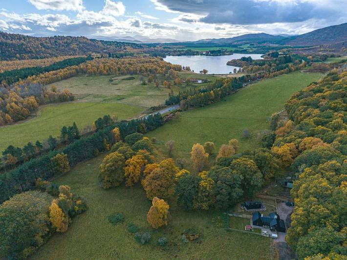 Location de vacances pour 2 personnes, avec balcon ainsi que jacuzzi et jardin à Aviemore - 4
