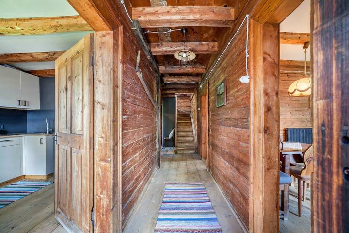 Gîte pour 6 personnes, avec Balcon ainsi que Jacuzzi et Jardin à Scena - 2