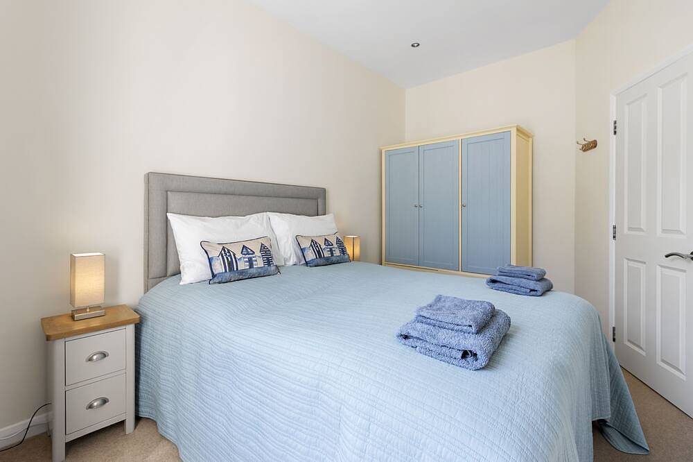 Old Mill Court is a charming, dog-friendly two-bedroom cottage in Brixham in Brixham, Torbay