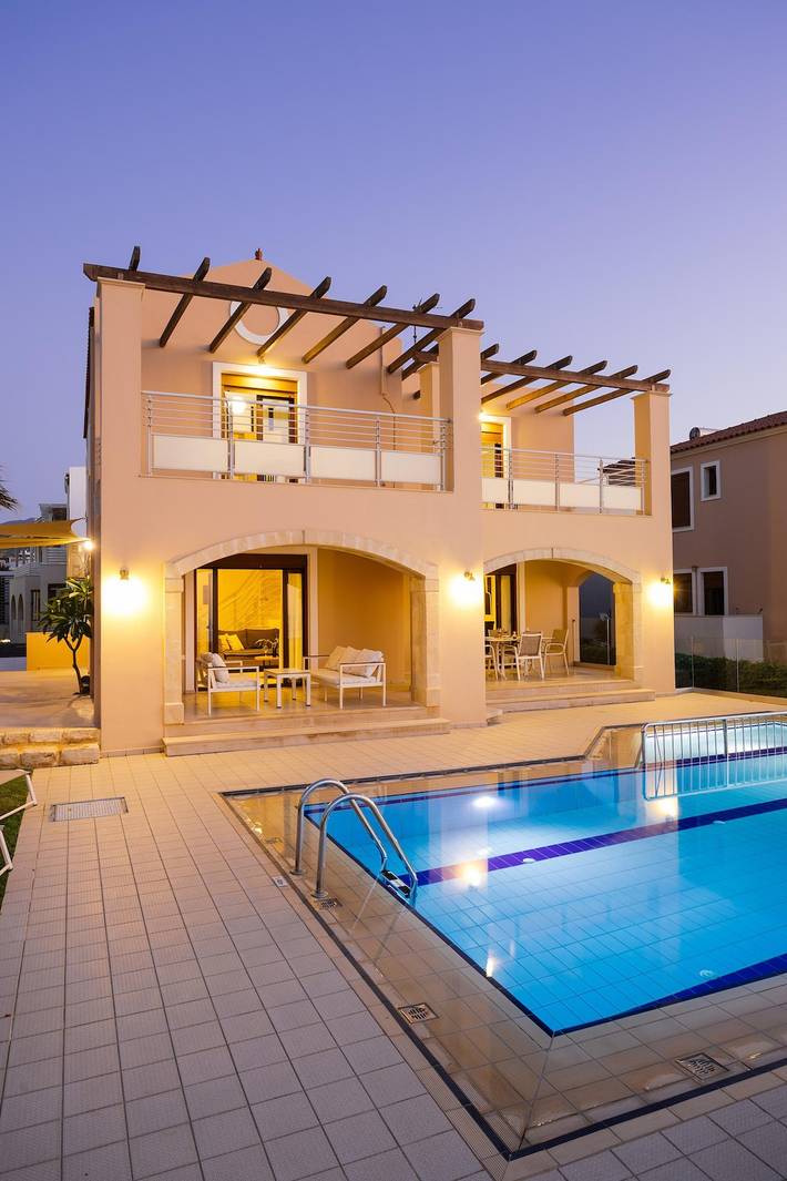 Villa für 12 Personen mit Terrasse in Rethymno (Stadt), Rethymno und Umgebung