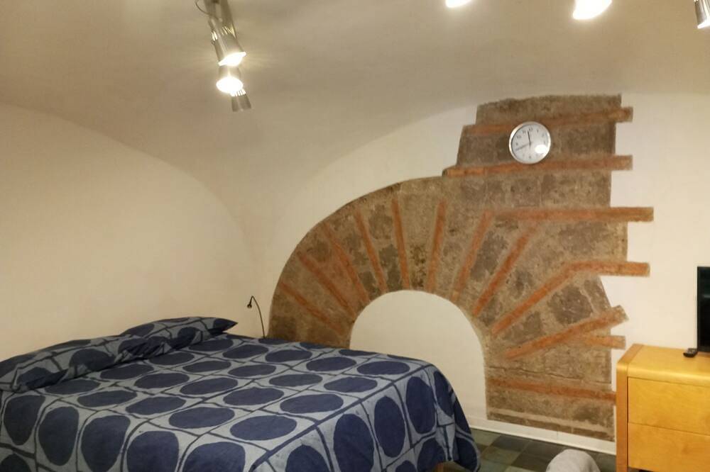 Positioned a few meters from the Waterfront, the Beach and the Railway. in Castellammare di Stabia, Provincia de Nápoles