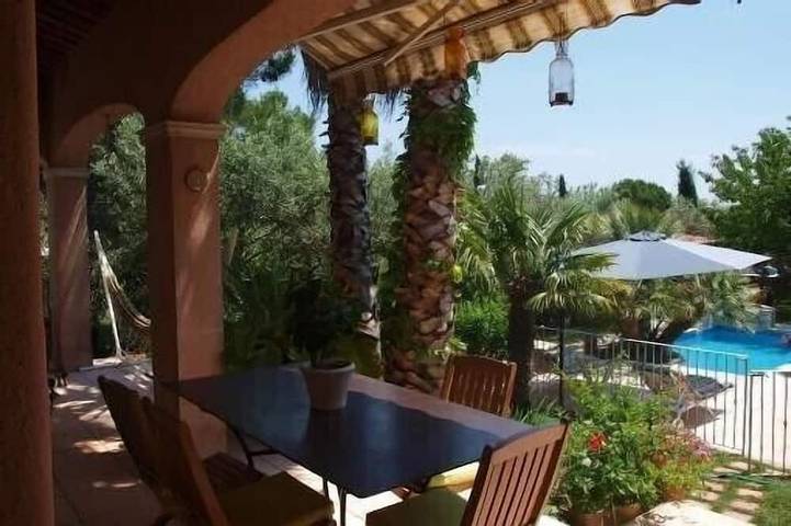 Location de vacances pour 6 personnes, avec Terrasse et Jardin à Coudoux