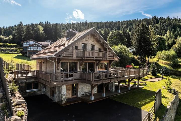 Villa pour 14 personnes, avec sauna et jardin dans les Vosges
