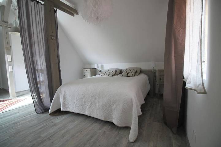 5 minutes from the station, 70 m2 house in a small village. Ideal for family/work in Lipsheim, Region Straßburg