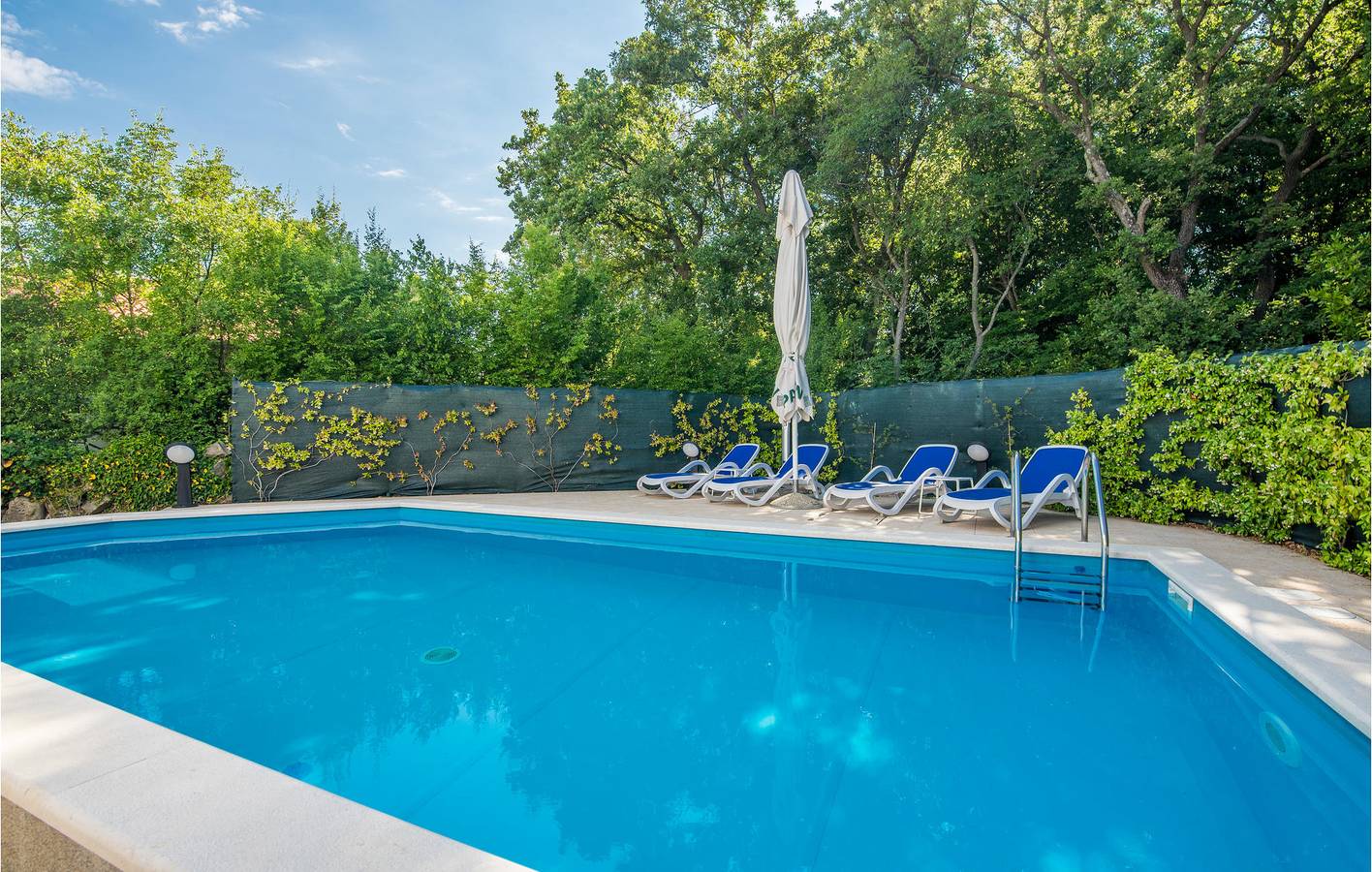 Casa de vacaciones para 10 personas con terraza in Kornic, Krk (isla)