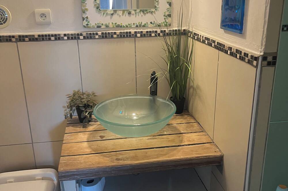 Villa 130 m² with swimming pool & large garden - Ideal for a quiet stay in Trets, Aix-en-Provence region