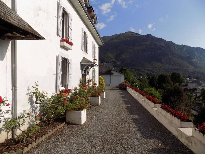 Location de vacances pour 10 personnes, avec vue et jardin à Ayzac-Ost - 2