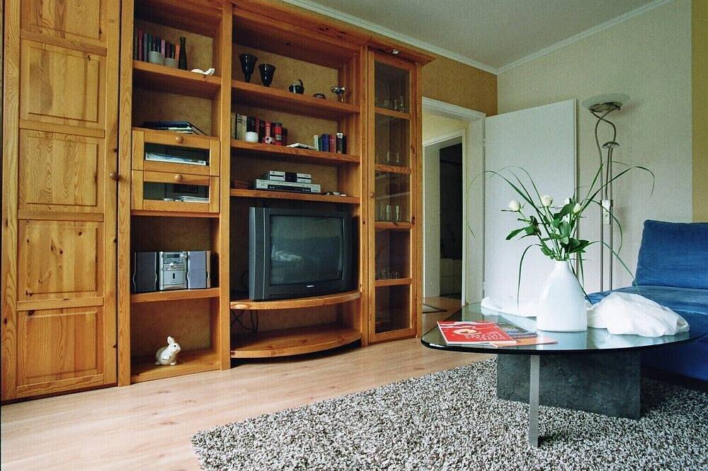 Ganze Wohnung, Ruhige 4-Sterne Ferienwohnung im idyllischen Weinort Leiwen/Mosel in Leiwen, Moseleifel