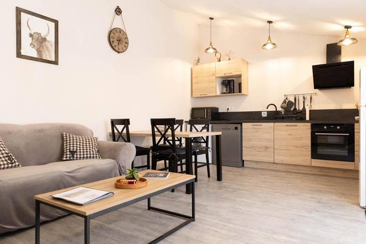 Location de vacances pour 4 personnes, avec jardin ainsi que terrasse et vue à Aimargues - 2