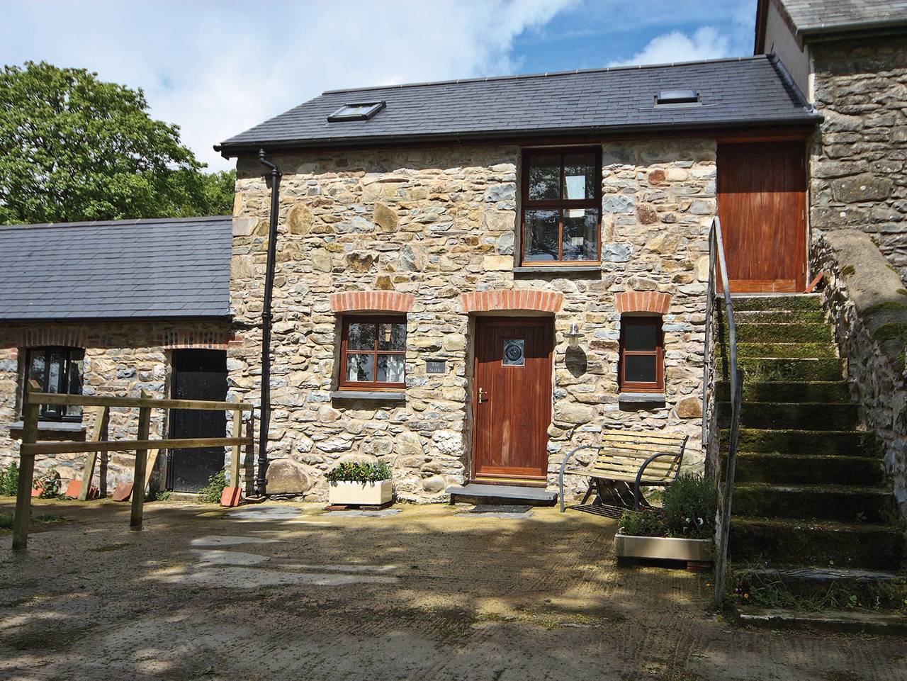 Holiday Rental for 2 People in Pembrokeshire, South-Wales