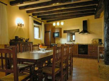 Casa rural para 12 personas, con vistas y jardín, Se admiten mascotas en Araquil