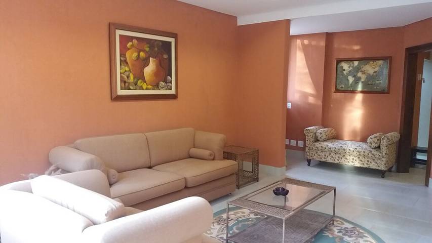 Casas e apartamentos de temporada para 4 pessoas, com jardim em Lago Sul