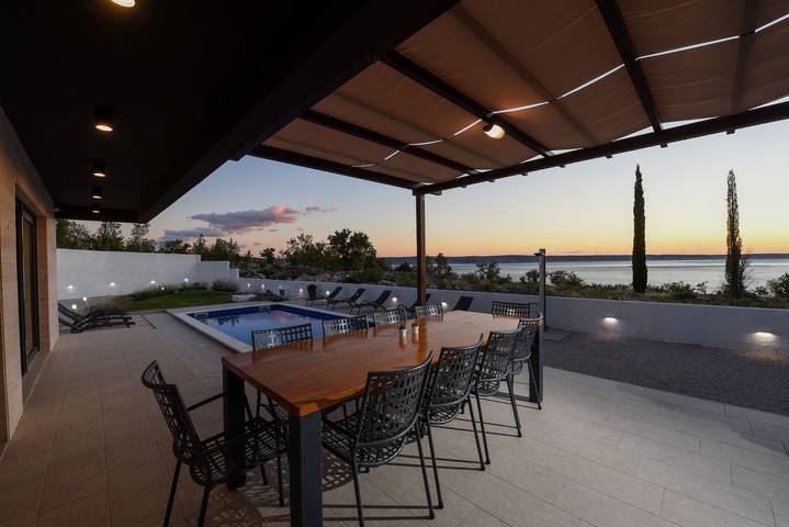 Ferienhaus für 10 Personen, mit Balkon und Terrasse sowie Garten in Starigrad - 4