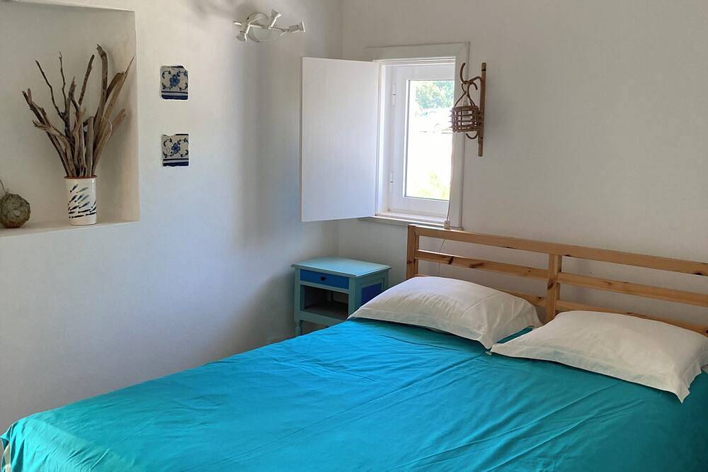 Seaside guesthouse on Carvalhal beach in Zambujeira do Mar, Costa Alentejana