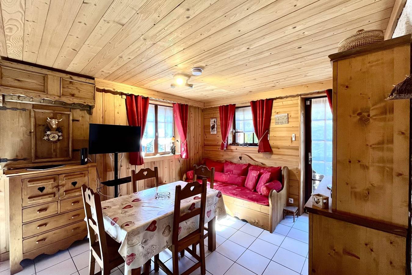 Ganze Wohnung, Beautiful T3 with garden - Mont Blanc view in Combloux, Pays du Mont-Blanc