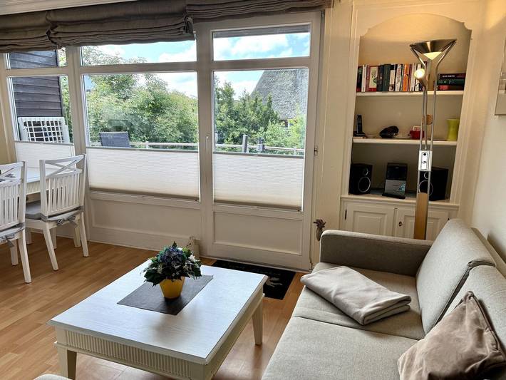 Ganze Wohnung, 3-Zimmer Obergeschoss Ferienwohnung mit Südbalkon für bis zu 4 Personen in Westerland, Sylt (Gemeinde)